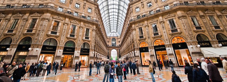 Italy is a top destination for chinese tourists chinese for Outlet design milano