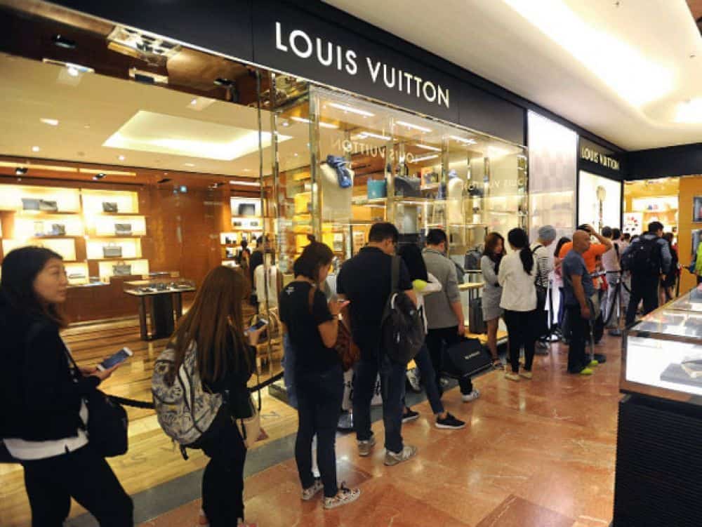 Travel Retail: the New Shopping for Chinese Tourists - Chinese Tourists Agency