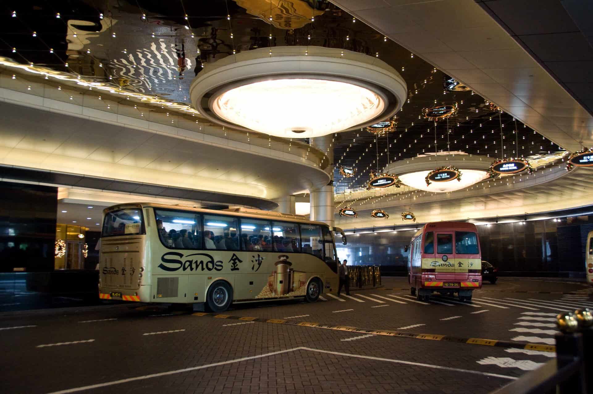 sands-hotel-shuttle-buses