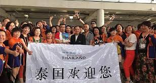 12700 Chinese go to Thailand for 6 days paid by their company