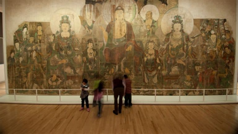 Royal Ontario museum takes a crisp look at Chinese culture
