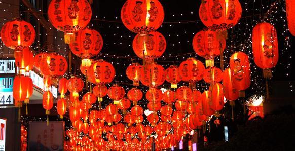 Lantern Fest Shines Light on Chinese Culture