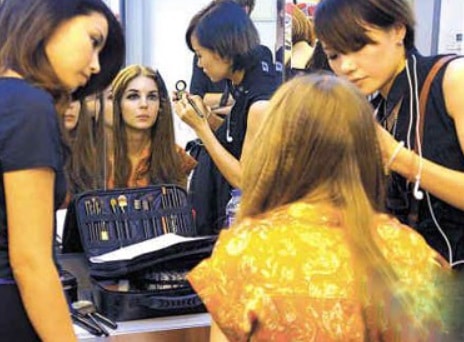 How to become a Popular foreign Model in China