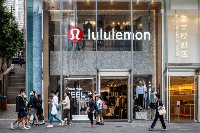 Lululemon will sell footwear in China via E-Commerce